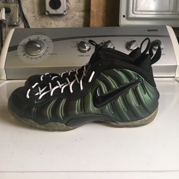 pine green foamposites